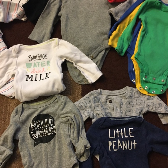 Newborn boy girl onesie lot rarely used NB baby - Picture 4 of 4